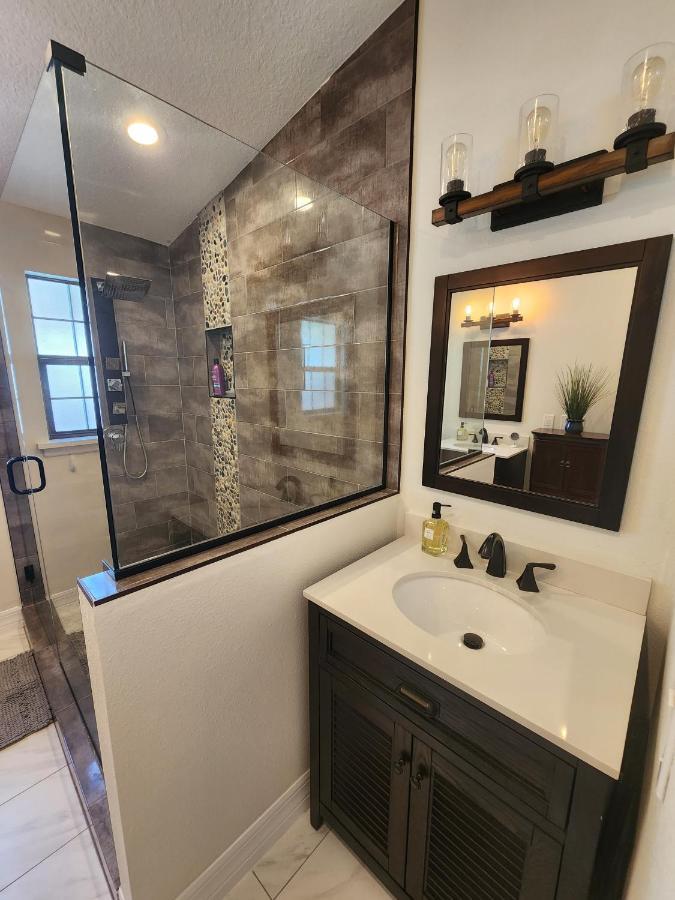 The Villa Orlando@College Park. Sleeps16 Extérieur photo