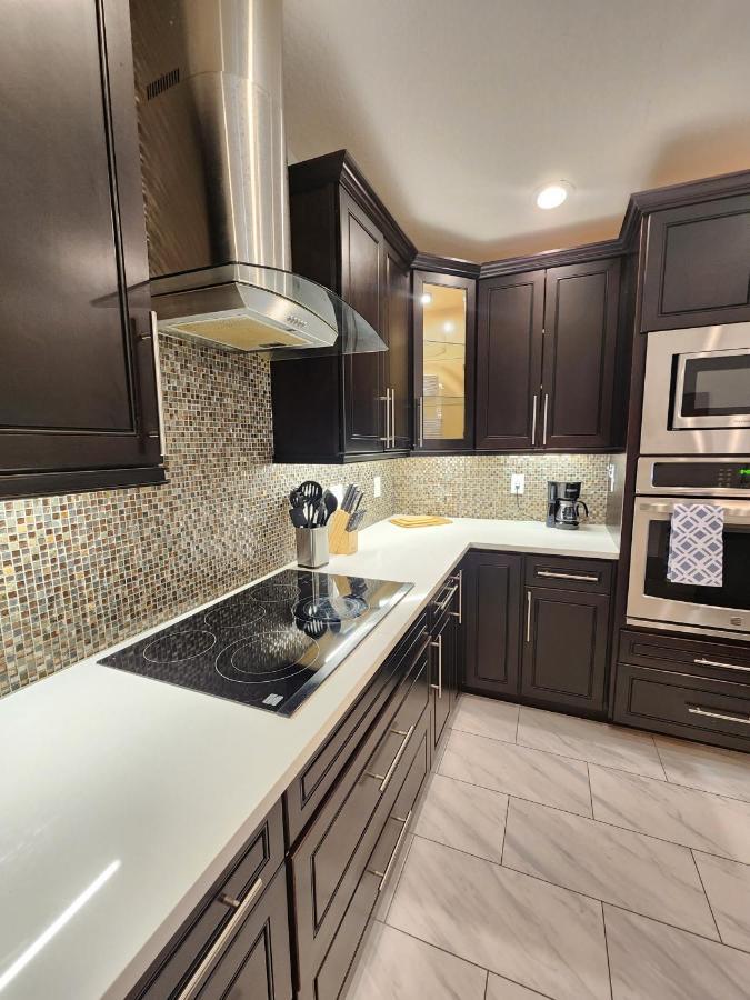 The Villa Orlando@College Park. Sleeps16 Extérieur photo