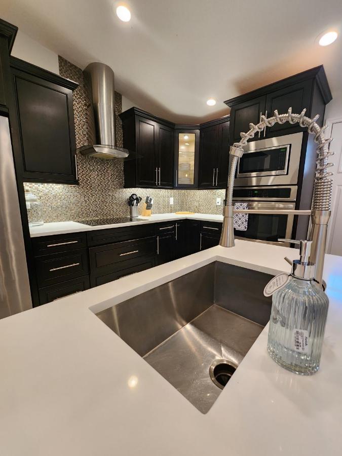 The Villa Orlando@College Park. Sleeps16 Extérieur photo
