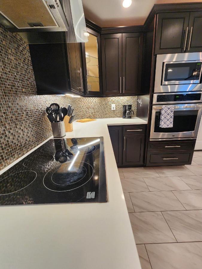 The Villa Orlando@College Park. Sleeps16 Extérieur photo