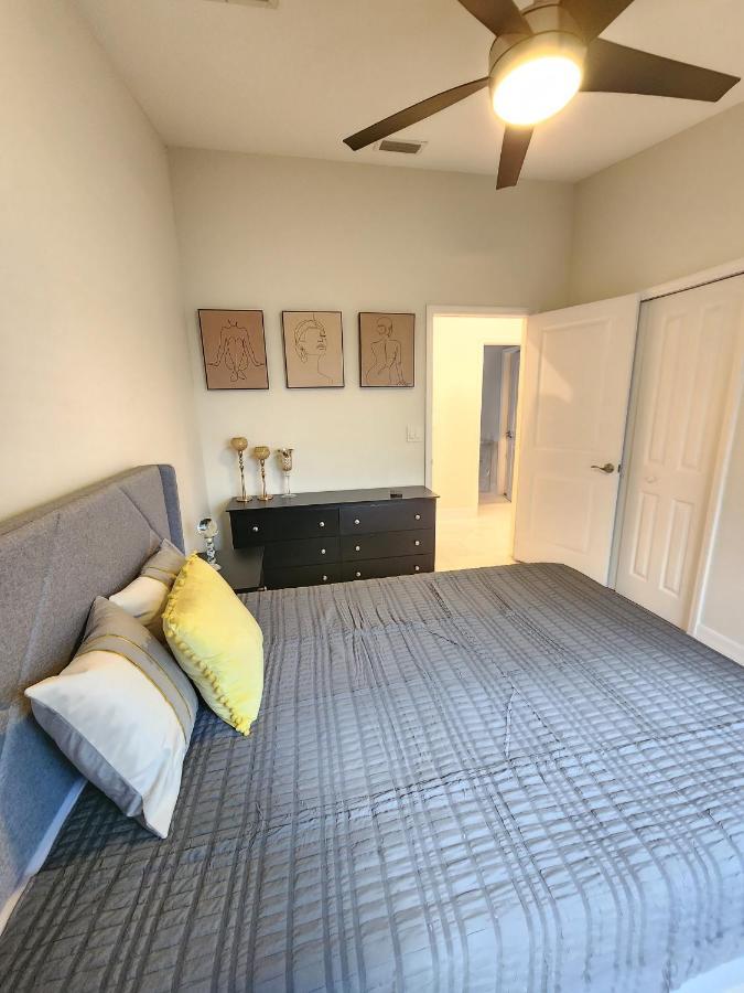 The Villa Orlando@College Park. Sleeps16 Extérieur photo